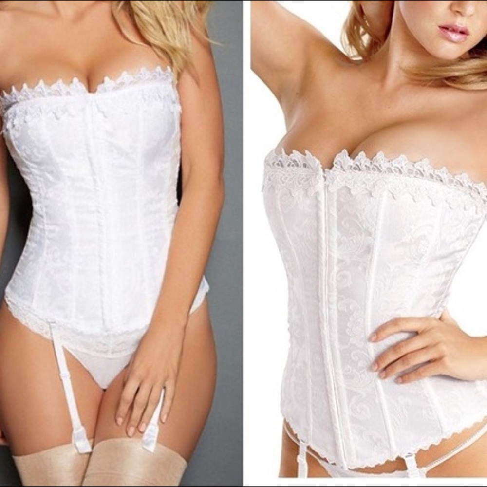 BNWT FREDERICK’S OF HOLLYWOOD DREAM CORSET